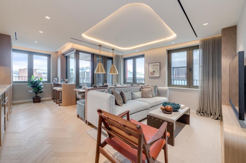 63025_KYC250033_L_IMG_00_0000