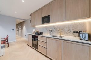 63025_KYC250033_L_IMG_06_0000