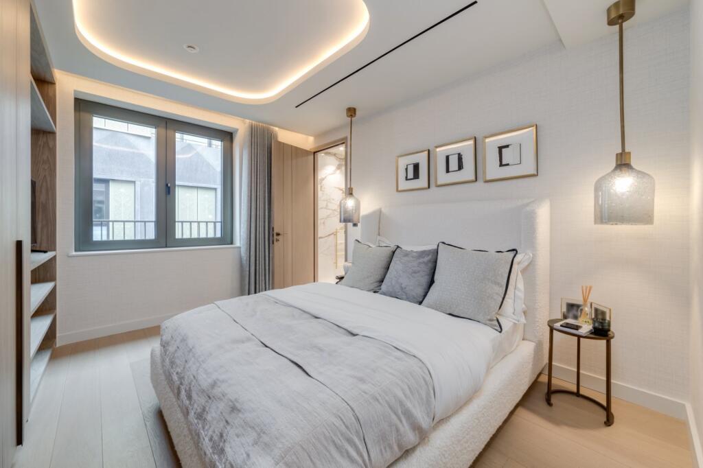 63025_KYC250033_L_IMG_09_0000