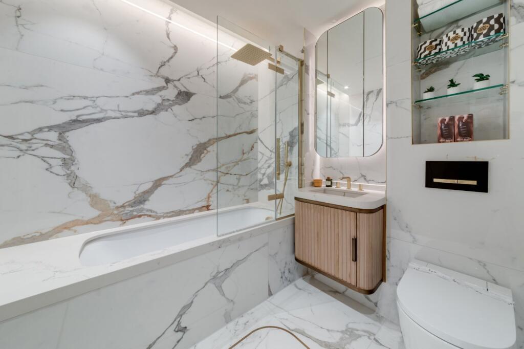 63025_KYC250033_L_IMG_10_0000