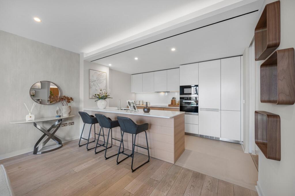 63025_KYC250037_L_IMG_04_0000