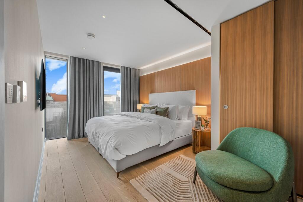 63025_KYC250037_L_IMG_07_0000