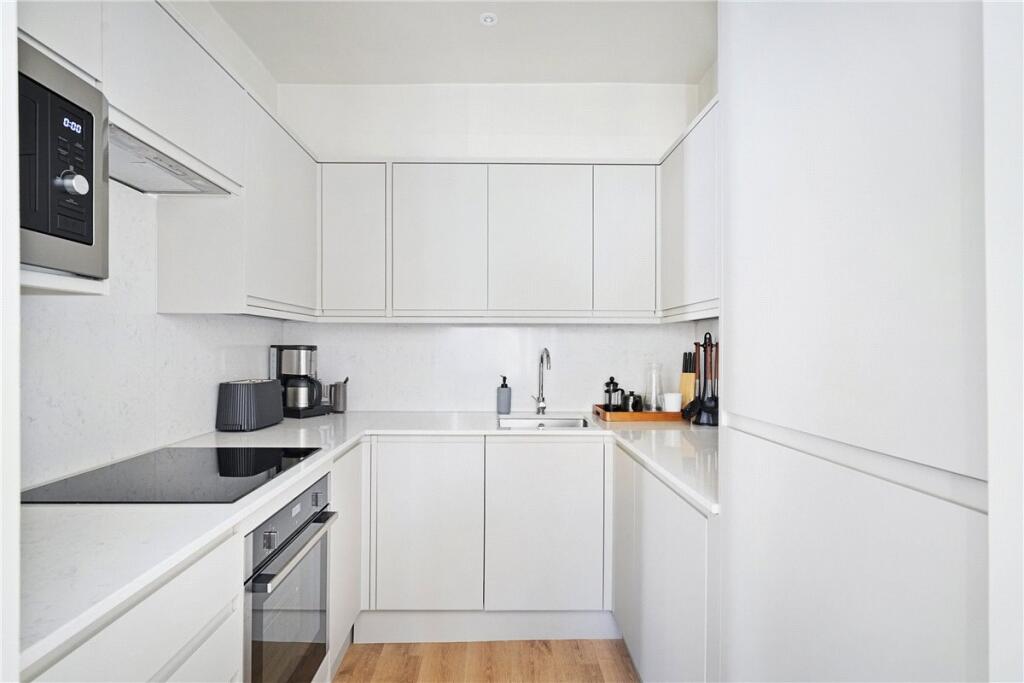 48618_KNI250056_L_IMG_02_0000