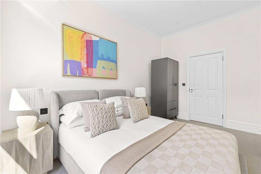 48618_KNI250072_L_IMG_07_0000