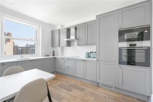 48618_KNI250073_L_IMG_02_0000