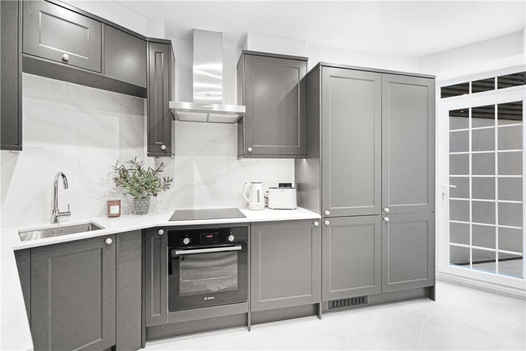 48618_KNI250074_L_IMG_02_0000