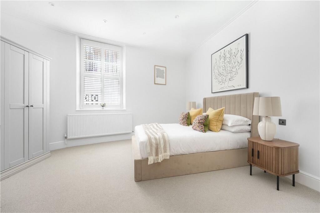 48618_KNI250074_L_IMG_03_0000