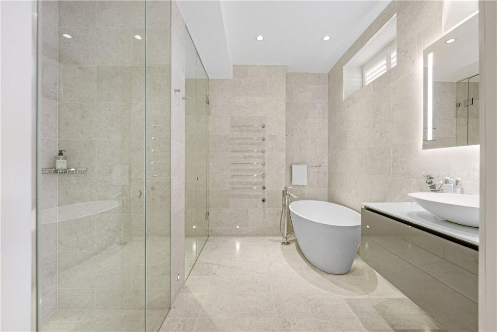 48618_KNI250082_L_IMG_04_0000