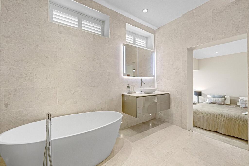 48618_KNI250082_L_IMG_26_0000