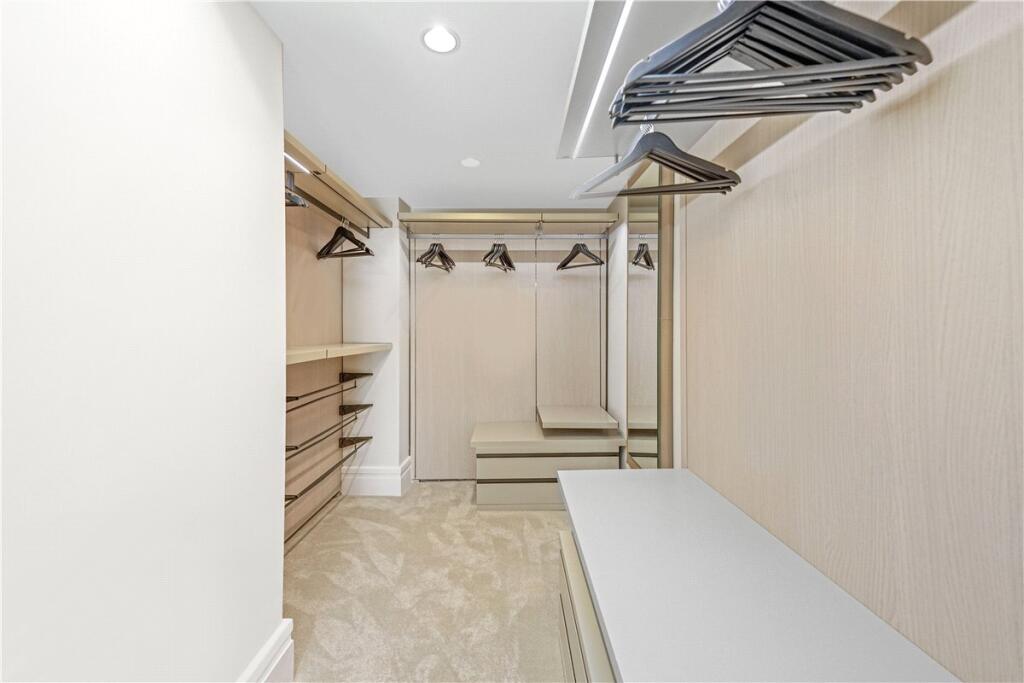 48618_KNI250082_L_IMG_28_0000