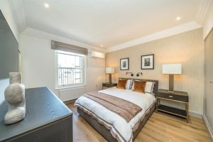 50701_33792758_IMG_03_0000