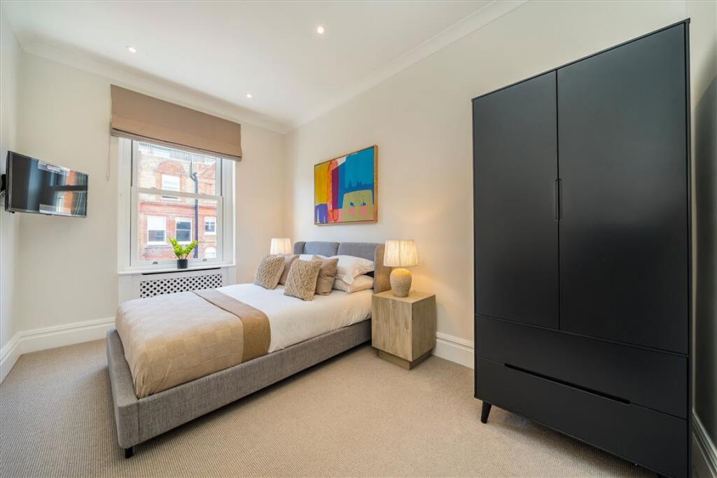 50701_33815585_IMG_04_0000