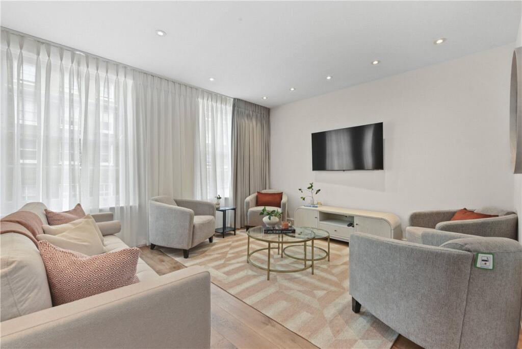 48606_MYL250060_L_IMG_00_0000