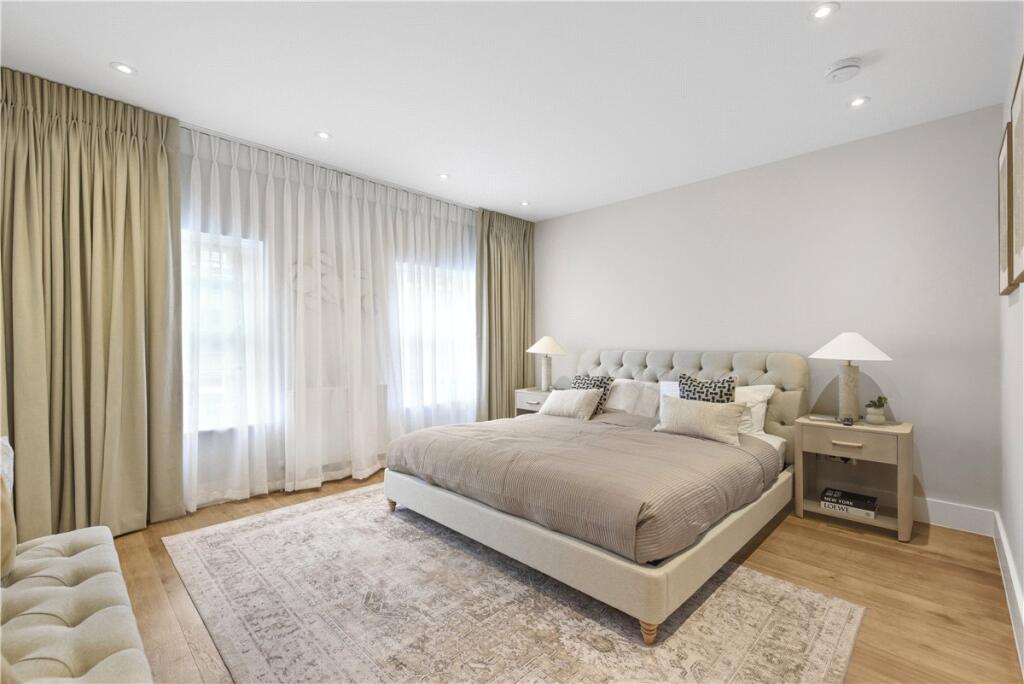 48606_MYL250060_L_IMG_04_0000