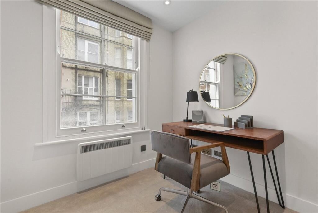 48606_MYL250060_L_IMG_07_0000