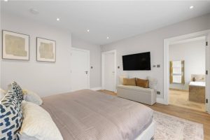 48606_MYL250060_L_IMG_19_0000