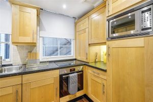 51319_KYC250344_L_IMG_05_0000