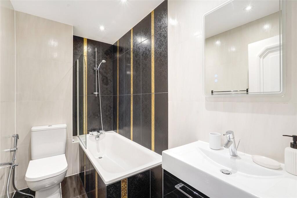 51319_KYC250344_L_IMG_11_0000