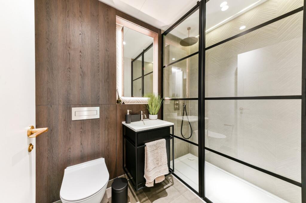 63025_KYC250158_L_IMG_19_0000