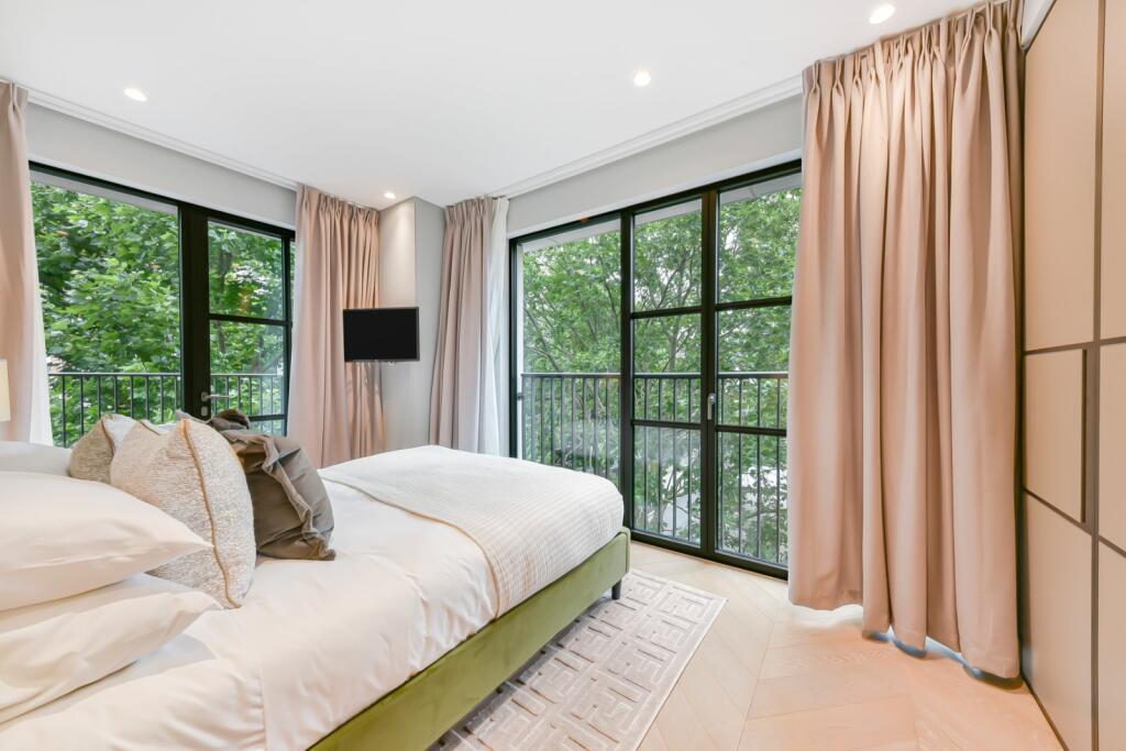 63025_KYC250158_L_IMG_22_0000