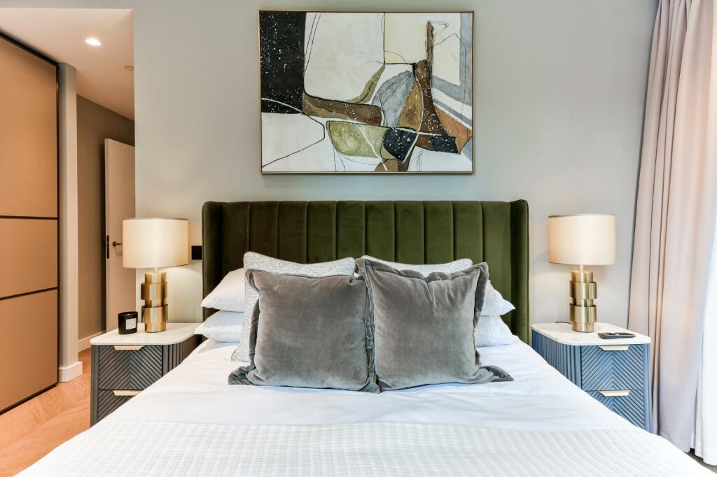 63025_KYC250158_L_IMG_24_0000