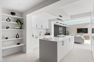 63031_KYC250142_L_IMG_03_0000