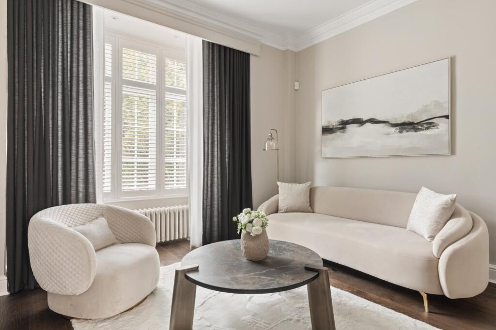 63031_KYC250142_L_IMG_14_0000