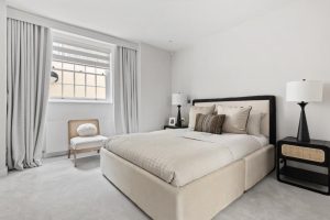 63031_KYC250142_L_IMG_19_0000