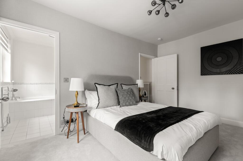 63031_KYC250142_L_IMG_21_0000