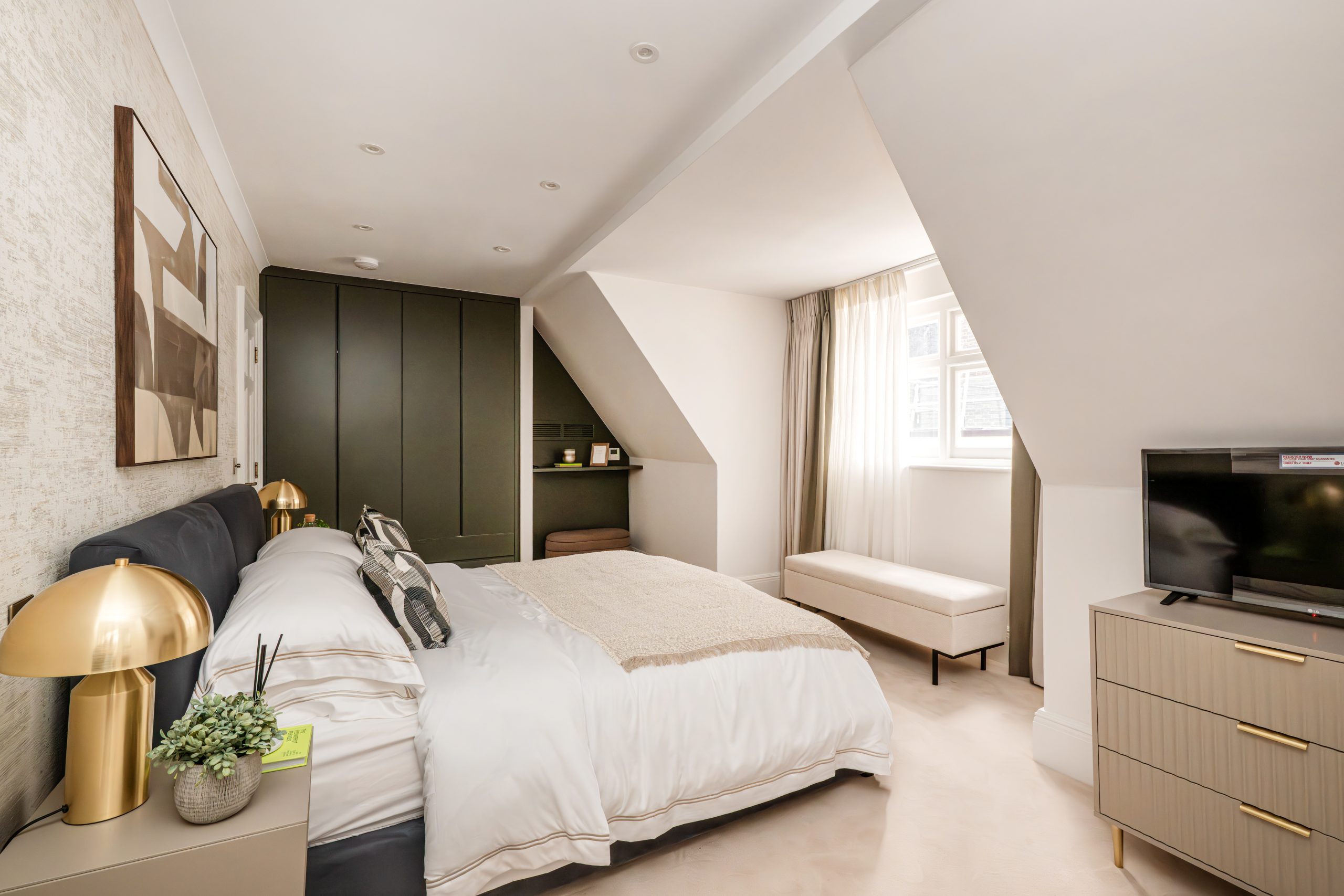 242-6562-Enhanced-NR