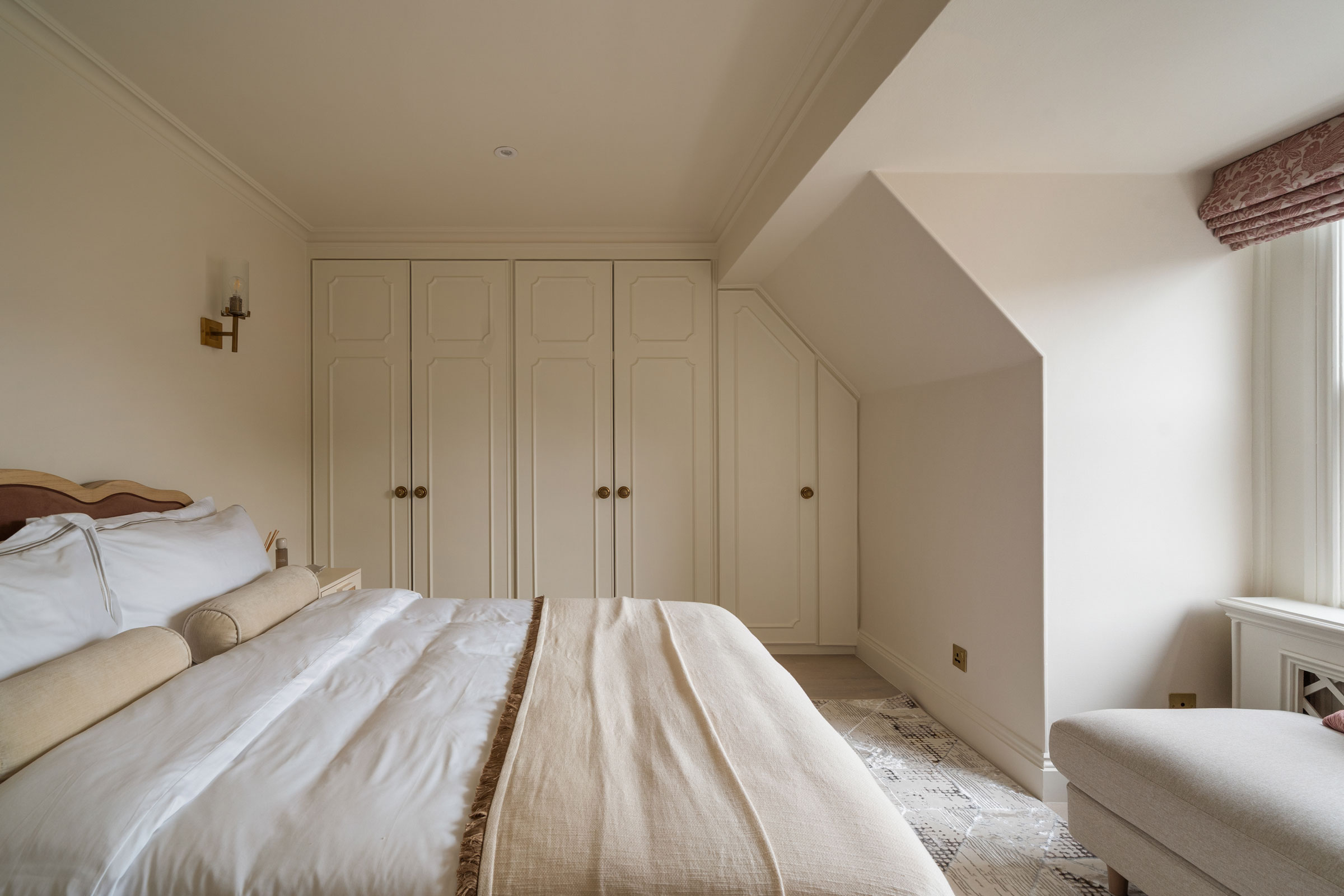 243-nnismore-Gardens-SW7-1NH-37