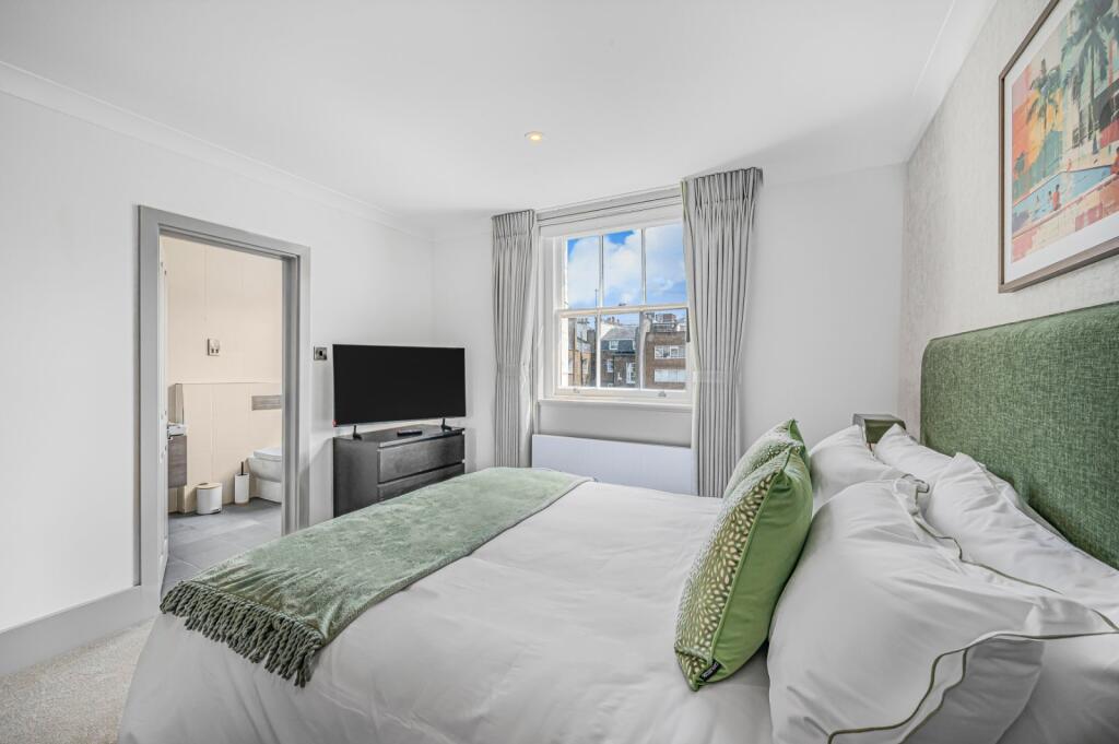 244-0_KYC250173_L_IMG_02_0000